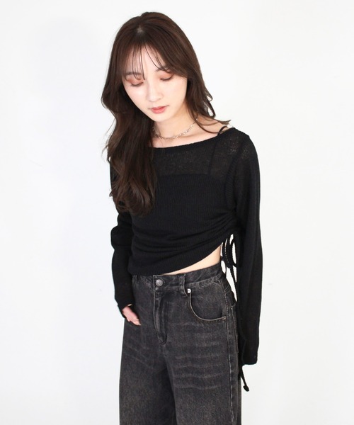 Reurie'（レウリィ）の「【ZOZO限定】サイドシャーリングシアーニット／side shirring sheer knit 長袖 ロング丈 クルーネック リボン サマーニット ドロスト ドローストリング ローゲージ ざっくり編み 裾絞り カジュアル ストリート Y2K 韓国 ヴィンテージ ブラック グレー 黒 モノトーン（ニット/セーター・レディース・グレー/ブラック・FREE）」の7枚目の写真