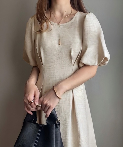 FILLOU(FILLOU)の「バルーンスリーブタックワンピース【ペチコートセット】(ワンピース・レディース・ベージュ/チャコール/ブラック・X-LARGE/LARGE/MEDIUM)」の3枚目の写真