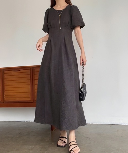 FILLOU(FILLOU)の「バルーンスリーブタックワンピース【ペチコートセット】(ワンピース・レディース・ベージュ/チャコール/ブラック・X-LARGE/LARGE/MEDIUM)」の15枚目の写真