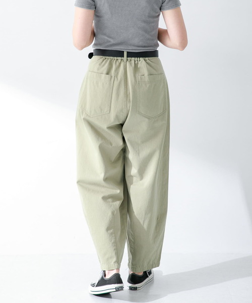 URBAN RESEARCH Sonny Label（アーバンリサーチサニーレーベル）の「ワイドコクーンパンツ（その他パンツ・レディース・ネイビー/ライトカーキ・36/38）」の4枚目の写真