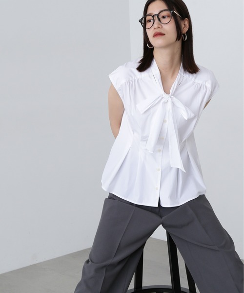 N.（N. Natural Beauty Basic）（エヌエヌナチュラルビューティーベーシック）の「◆【Femme fatale】ウエストタックボウタイブラウス（シャツ/ブラウス・レディース・ブルー/ホワイト系その他/オフホワイト・MEDIUM）」の5枚目の写真