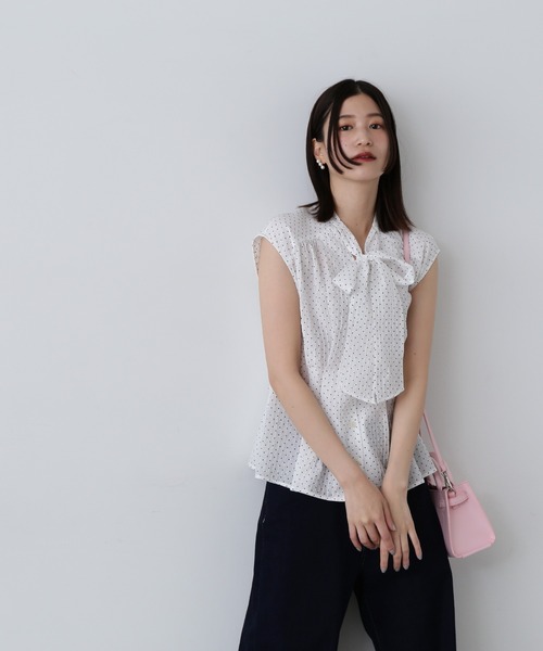 N.（N. Natural Beauty Basic）（エヌエヌナチュラルビューティーベーシック）の「◆【Femme fatale】ウエストタックボウタイブラウス（シャツ/ブラウス・レディース・ブルー/ホワイト系その他/オフホワイト・MEDIUM）」の18枚目の写真