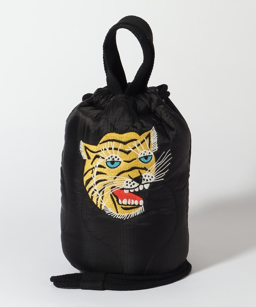 HOUSTON(ヒューストン)の「【HOUSTON/ヒューストン】EMB QUILTING EFECT BAG/刺繍キルティングエフェクトバッグ (JAPAN) (ALASKA) (TIGER)(ショルダーバッグ・メンズ・ブラック系2/ブラック系1/オリーブドラブ/オリーブ系2/オリーブ系1/ブラック・FREE)」の1枚目の写真