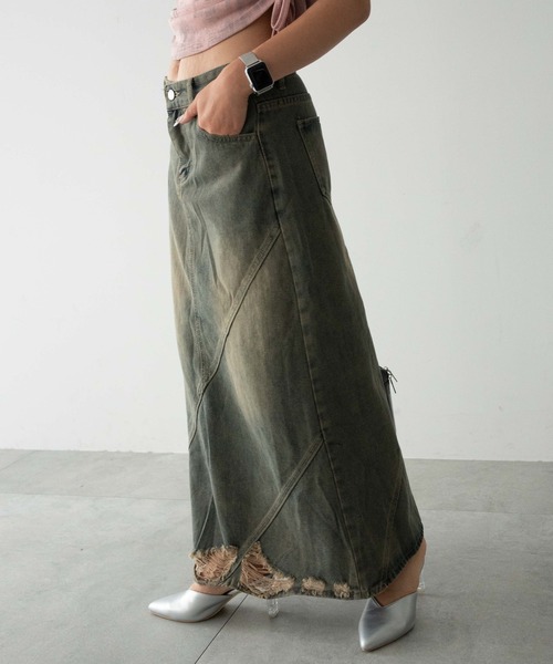 dispark（ディスパーク）の「DISPARK/斜め切替ダメージヘムロングスカート（デニムスカート・レディース・ブルー系1・FREE）」の2枚目の写真