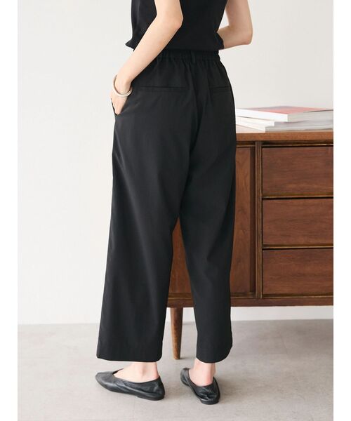 CRAFT STANDARD BOUTIQUE（クラフトスタンダードブティック）の「ポリトロイージーパンツ（その他パンツ・レディース・グレイッシュベージュ/ブラック/モカ・L/M）」の9枚目の写真