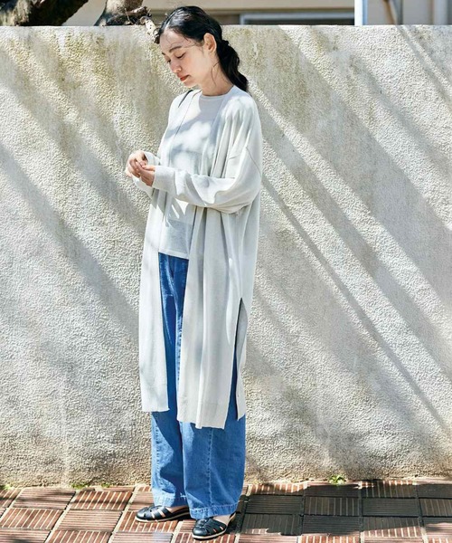 and myera（アンド マイラ）の「ａｎｄ　ｍｙｅｒａ　透けるサマーニットカーディガン（カーディガン/ボレロ・レディース・カーキ/アイボリー・MEDIUM/LARGE/X-LARGE/SMALL）」の5枚目の写真