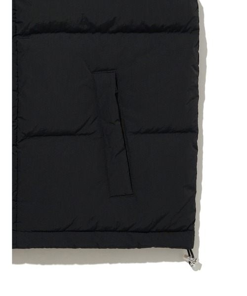 Levi's（リーバイス）の「Levi's/リーバイス ROCKRIDGE ダウンベスト ブラック JET BLACK（ダウンベスト・メンズ・ブラック・S/M/L/XL）」の6枚目の写真