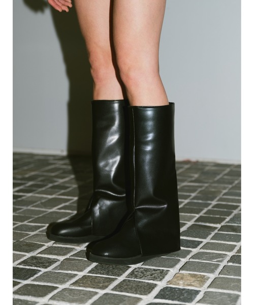 un/neu（アンノイ）の「フラットカバーロングブーツ（ブーツ・レディース・ブラック・LARGE/MEDIUM/SMALL）」の6枚目の写真