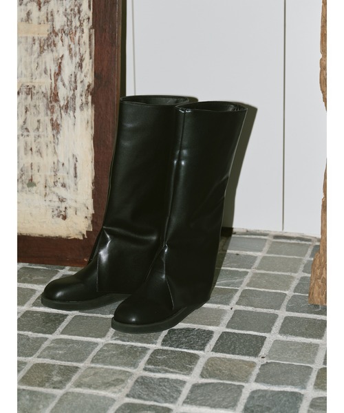 un/neu（アンノイ）の「フラットカバーロングブーツ（ブーツ・レディース・ブラック・LARGE/MEDIUM/SMALL）」の4枚目の写真