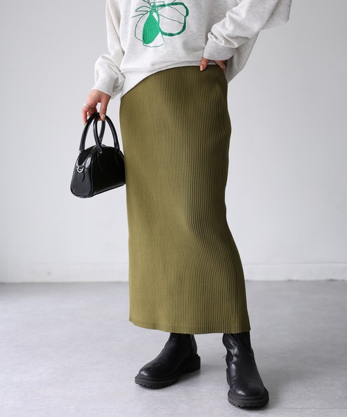 Riberry（リベリー）の「バックスリットニットタイトスカート（スカート・レディース・ブラック/チャコールグレー/アイボリー/ブラウン/カーキ・FREE）」の5枚目の写真