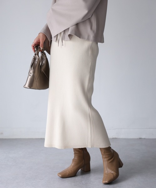 Riberry（リベリー）の「バックスリットニットタイトスカート（スカート・レディース・ブラック/チャコールグレー/アイボリー/ブラウン/カーキ・FREE）」の21枚目の写真