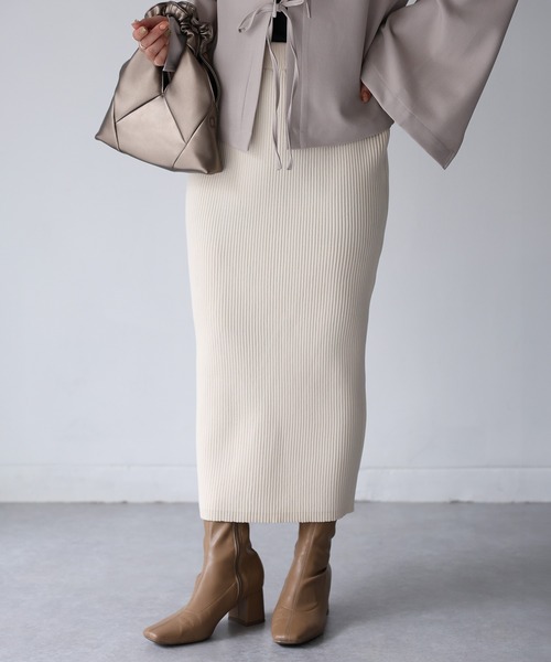 Riberry（リベリー）の「バックスリットニットタイトスカート（スカート・レディース・ブラック/チャコールグレー/アイボリー/ブラウン/カーキ・FREE）」の22枚目の写真