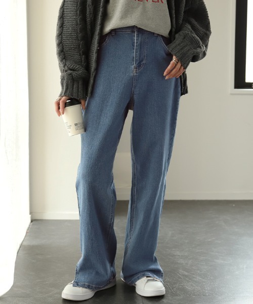 HUG.U(ハグユー)の「スリットデニム(デニムパンツ・レディース・インディゴブルー/ライトインディゴブルー・S(レギュラー丈)/S(トール丈)/M(レギュラー丈)/M(トール丈)/L(レギュラー丈)/L(トール丈)/LL(トール丈))」の17枚目の写真