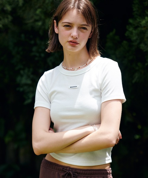 MAZZZZY(マジ―)の「MAZZZZY/ロゴネームT(Tシャツ/カットソー・レディース・ホワイト/ブラック/グレー・FREE)」の1枚目の写真
