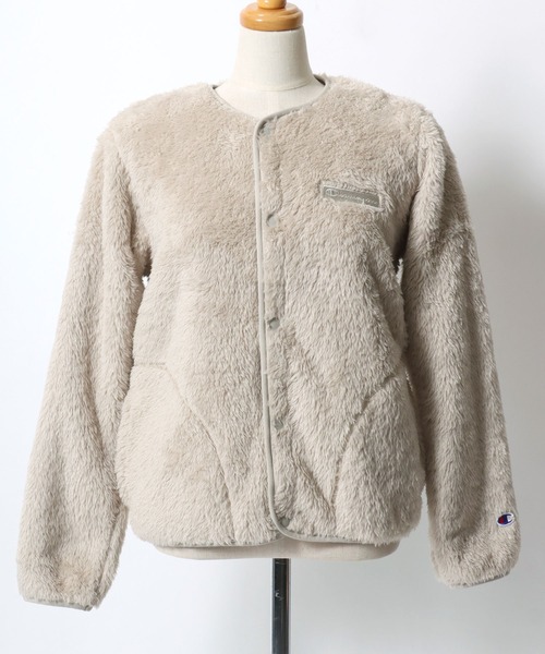 Champion(チャンピオン)の「Champion(チャンピオン)ワンポイントロゴ刺繍シェルパフリースノーカラージャケット レディース/ボアブルゾン(ノーカラージャケット・レディース・ブラック/グレイッシュベージュ・L/M)」の12枚目の写真