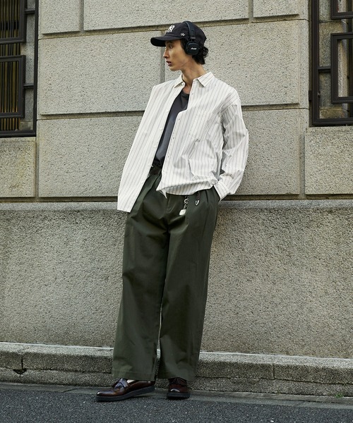 Bleme（ブレム）の「ヘビーツイル ワイドストレート ダブルインタック グルカチノパンツ / ヴィンテージ加工 グルカデニムパンツ（デニムパンツ・メンズ・ブラック/カーキ/グレー/ベージュ/ブラウン/オフホワイト/ブルー/ブラック系/ブルー系・XL/S/M/L）」の14枚目の写真