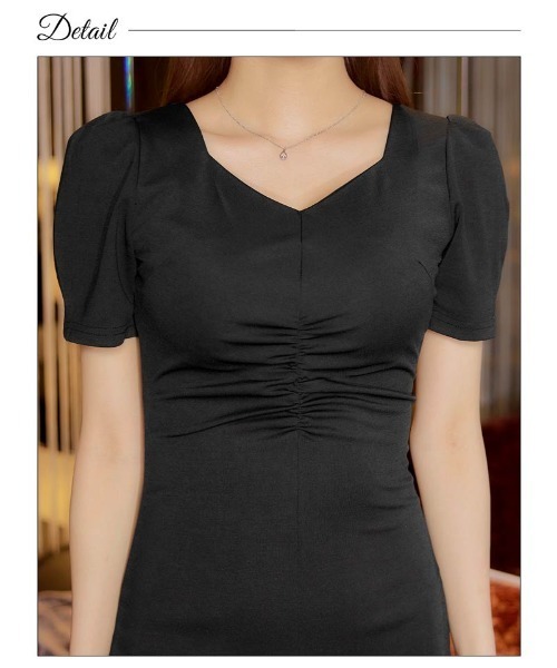 ワンカラー ギャザーVネック 半袖タイト膝丈ドレス（ドレス）｜DAZZY