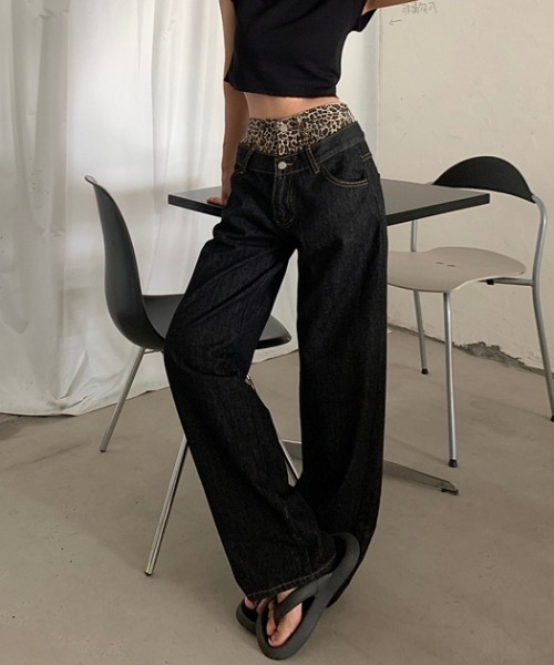 Vipoa（ヴィポア）の「double waist leopard denim（デニムパンツ・レディース・ブラック・MEDIUM/LARGE）」の13枚目の写真