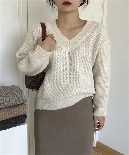 FREE STYLISTS(フリー スタイリスト)の「Vネックニット プルオーバー(ニット/セーター・レディース・ホワイト/チャコールグレー/グレー/モカ・FREE)」の8枚目の写真