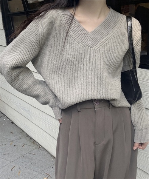 FREE STYLISTS(フリー スタイリスト)の「Vネックニット プルオーバー(ニット/セーター・レディース・ホワイト/チャコールグレー/グレー/モカ・FREE)」の15枚目の写真