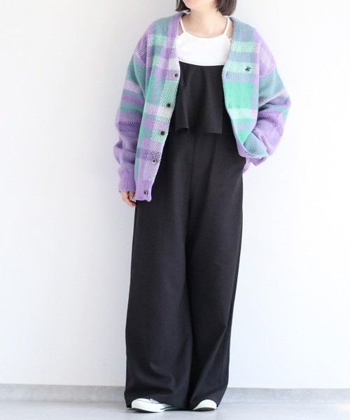 cepo（セポ）の「〈セットアイテム〉シアーベロアTee＋フリルサロペット（サロペット/オーバーオール・レディース・ブラック/チャコール・M）」の22枚目の写真