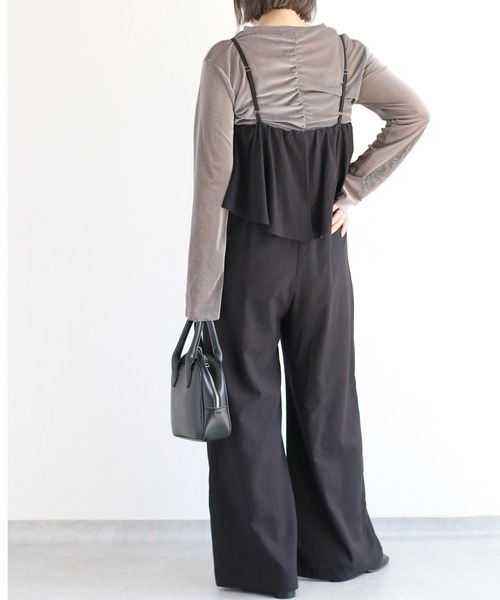 cepo（セポ）の「〈セットアイテム〉シアーベロアTee＋フリルサロペット（サロペット/オーバーオール・レディース・ブラック/チャコール・M）」の20枚目の写真