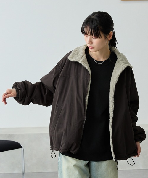 MONO-MART(モノマート)の「2WAYリバーシブル ナイロン×ボアドロストスタンドブルゾン(ブルゾン・レディース・ダークブラウン/アイボリー/ブラック/ダークネイビー・L/M)」の18枚目の写真