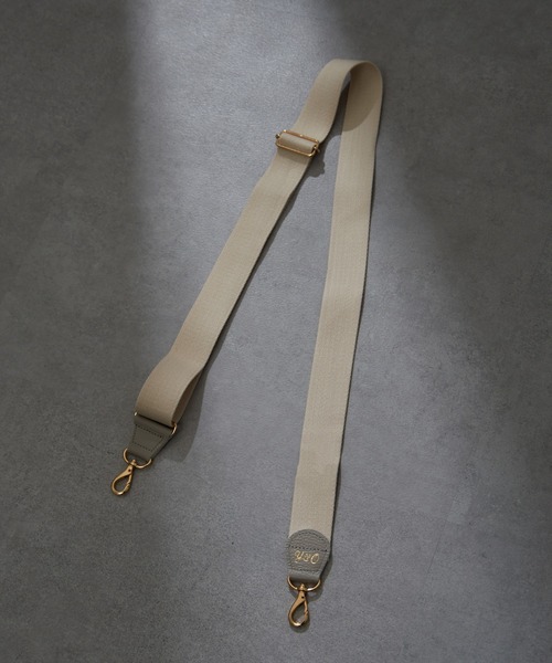 YOUNG&OLSEN The DRYGOODS STORE（ヤングアンドオルセン）の「【YOUNG&OLSEN】Y&O SHOULDER STRAP（ショルダーバッグ・レディース・ブラック/ナチュラル/グレイッシュベージュ/オリーブ・FREE）」の3枚目の写真