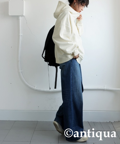 antiqua(アンティカ)の「ショートジップパーカー(パーカー・レディース・ホワイト/チャコールグレー/ブラック・ONESIZE)」の6枚目の写真