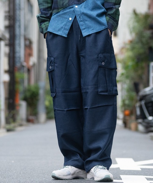 ROOT THREE（ルートスリー）の「【3】ポリツイル ワイドカーゴパンツ（カーゴパンツ・メンズ・ブラウン/グレー/ネイビー/ブラック・MEDIUM/LARGE/X-LARGE）」の4枚目の写真