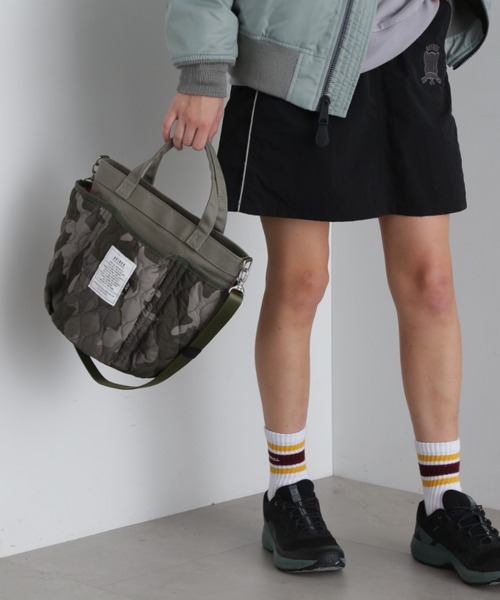AVIREX(アヴィレックス)の「《限定》QUILTING GARDENING TOTE BAG/キルティングガーデニングトートバッグ(トートバッグ・レディース・ブラック/オフホワイト/オリーブ/ブラック系その他/グリーン系その他・F)」の16枚目の写真