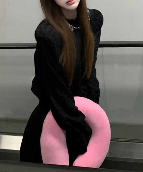 ViViDAY(ビビデー)の「【上下セット】ブラウス+パンツ(セットアップ・レディース・ブラック・M)」の5枚目の写真