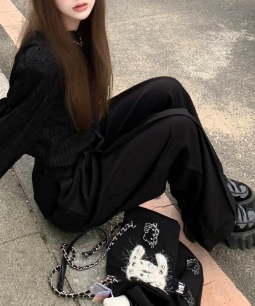 ViViDAY(ビビデー)の「【上下セット】ブラウス+パンツ(セットアップ・レディース・ブラック・M)」の4枚目の写真