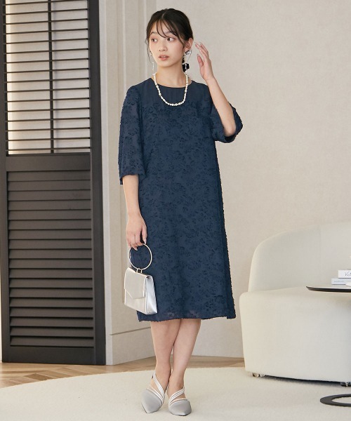 nissen(ニッセン)の「カットジャガードワンピースドレス(ドレス・レディース・ネイビー/ブラック・S/5L/4L/3L/LL/L/M)」の3枚目の写真
