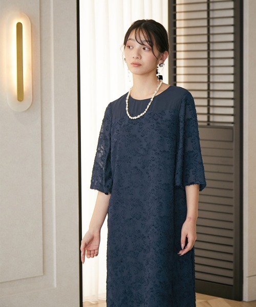 nissen(ニッセン)の「カットジャガードワンピースドレス(ドレス・レディース・ネイビー/ブラック・S/5L/4L/3L/LL/L/M)」の8枚目の写真