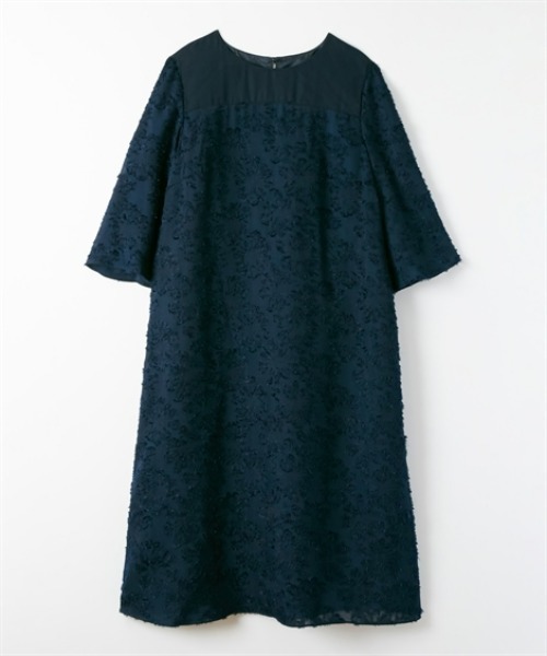 nissen(ニッセン)の「カットジャガードワンピースドレス(ドレス・レディース・ネイビー/ブラック・S/5L/4L/3L/LL/L/M)」の15枚目の写真