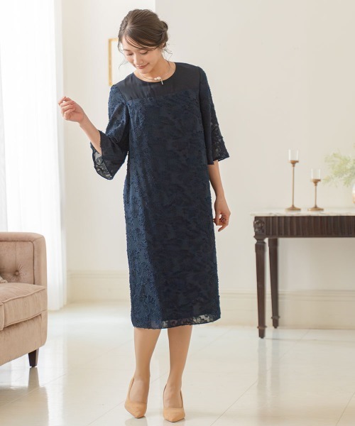 nissen(ニッセン)の「カットジャガードワンピースドレス(ドレス・レディース・ネイビー/ブラック・S/5L/4L/3L/LL/L/M)」の20枚目の写真
