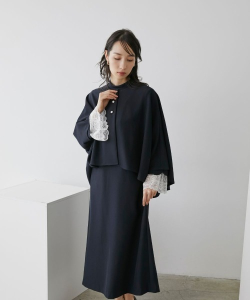 Callarus(カラルス)の「【入学式・卒業式・フォーマル】洗える防しわケープジャケットプリーツデザインワンピースアンサンブル(ケープ+バックプリーツワンピース)〔Callarus〕(スーツセット・レディース・ブラック/ネイビー・L/M/LL/3L)」の20枚目の写真
