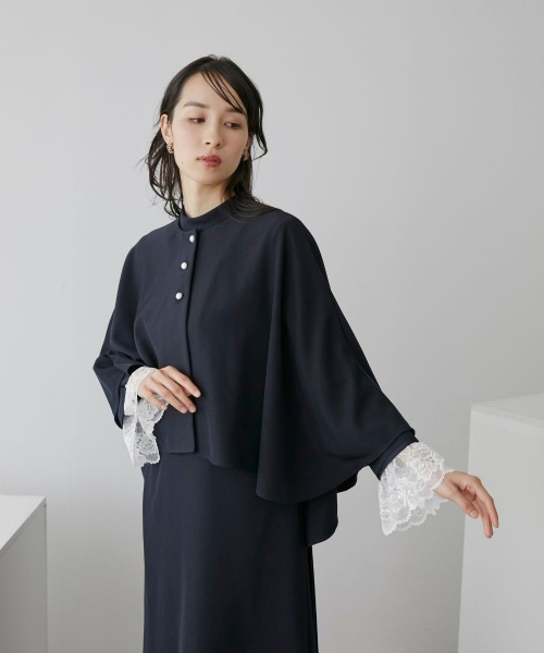 Callarus(カラルス)の「【入学式・卒業式・フォーマル】洗える防しわケープジャケットプリーツデザインワンピースアンサンブル(ケープ+バックプリーツワンピース)〔Callarus〕(スーツセット・レディース・ブラック/ネイビー・L/M/LL/3L)」の21枚目の写真