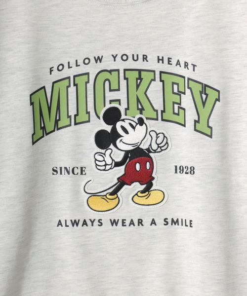 Disney(ディズニー)の「Disney(ディズニー)キャラクターカレッジロゴプリント ビッグシルエットTシャツ(七分袖)レディース/ミッキーマウス/ミニーマウス/くまのプーさん/チップとデール(Tシャツ/カットソー・レディース・アクア/グリーン/アッシュグレー/オフホワイト・M/L)」の13枚目の写真