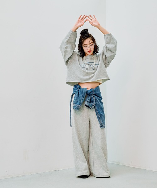 LEPSIM(レプシィム)の「タックスウェットパンツ 290328(スウェットパンツ・レディース・グレー/チャコールグレー/アイボリー・FREE)」の13枚目の写真