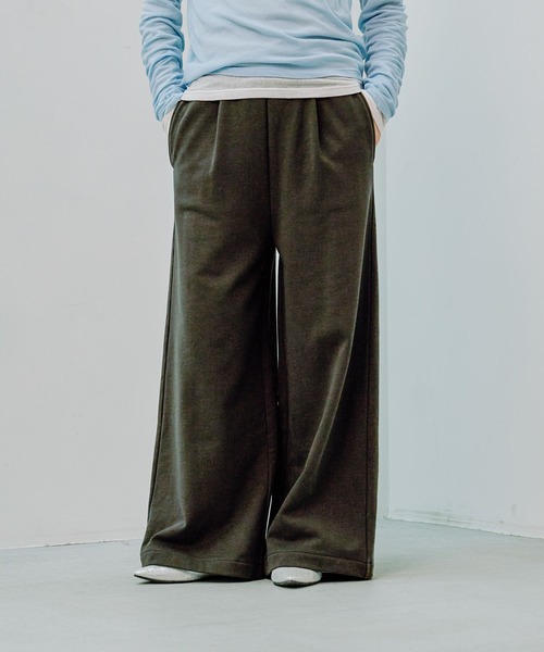 LEPSIM(レプシィム)の「タックスウェットパンツ 290328(スウェットパンツ・レディース・グレー/チャコールグレー/アイボリー・FREE)」の18枚目の写真