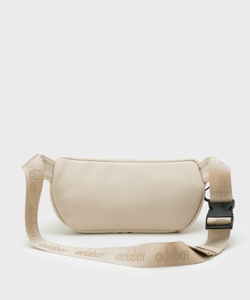 adabat（アダバット）の「【新レーベル ADABAT NAVY】ハニカムメッシュボディーバッグ（ボディバッグ/ウエストポーチ・レディース・ネイビー/ライトベージュ/ブラック/ホワイト・00）」の20枚目の写真