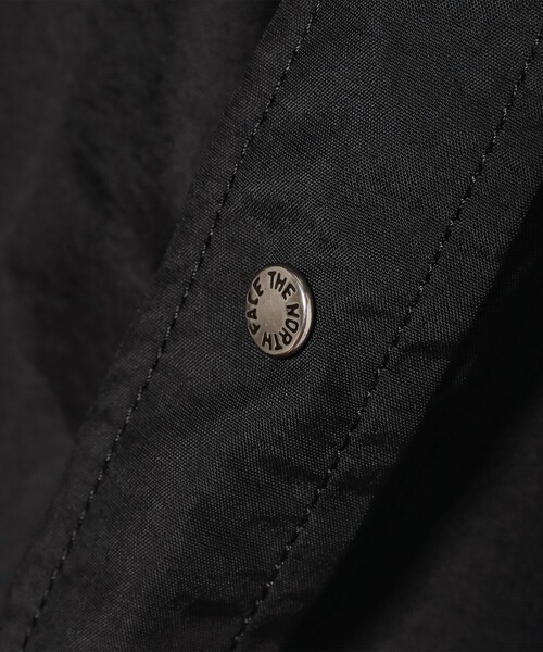 THE NORTH FACE(ザノースフェイス)の「THE NORTH FACE / ショートスリーブ ヌプシ シャツ(シャツ/ブラウス・メンズ・カーキ/ブラック・LARGE/SMALL/MEDIUM/X-LARGE)」の16枚目の写真