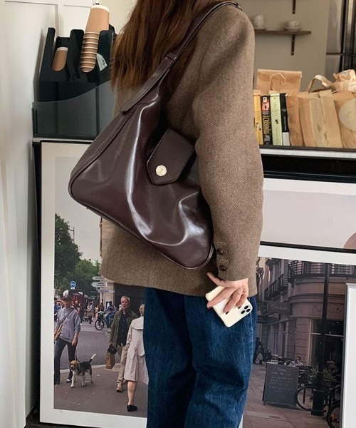 mebole（メボレ）の「レトロシーリングボタントート（ショルダーバッグ・レディース・ダークブラウン/ブラック・FREE）」の9枚目の写真