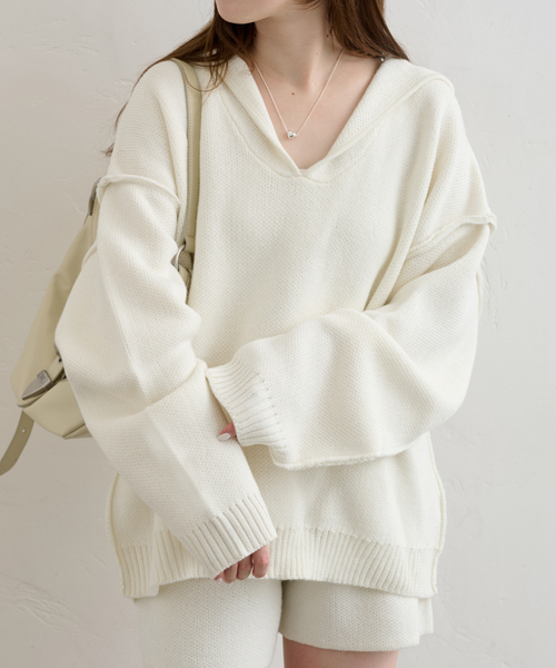 U by SPICK&SPAN（ユーバイスピックアンドスパン）の「オーバーニットフーディー（パーカー・レディース・アイボリー/ネイビー・FREE）」の20枚目の写真