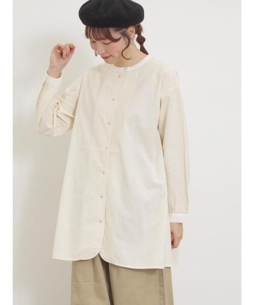 Samansa Mos2（サマンサ モスモス）の「柄アソートクレリックチュニック（シャツ/ブラウス・レディース・オフホワイト/ラベンダー/ネイビー/イエロー・F）」の8枚目の写真