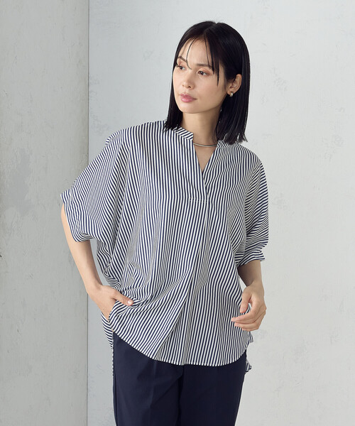 COMME CA ISM（コムサイズム）の「スキッパー Tブラウス（シャツ/ブラウス・レディース・ネイビー/ホワイト/ベージュ×ブラック/ホワイト×ネイビー・FREE）」の20枚目の写真