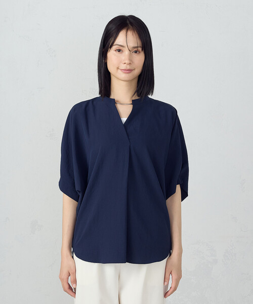 COMME CA ISM（コムサイズム）の「スキッパー Tブラウス（シャツ/ブラウス・レディース・ネイビー/ホワイト/ベージュ×ブラック/ホワイト×ネイビー・FREE）」の15枚目の写真