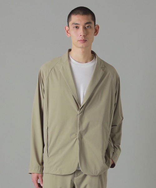 ZUCCa（ズッカ）の「ストレッチリサイクルナイロン / ジャケット / (O)（テーラードジャケット・メンズ・ブラック/ライトブルー/ベージュ・M size）」の7枚目の写真